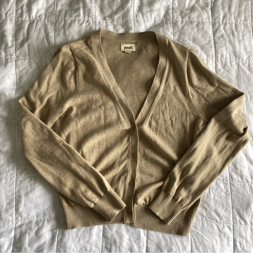 Classic Fine Knit Cardigan Beige